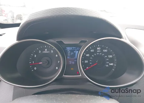 2017 Hyundai Veloster Value Edition z USA, uszkodzony, nr VIN KMHTC6AD7HU324264